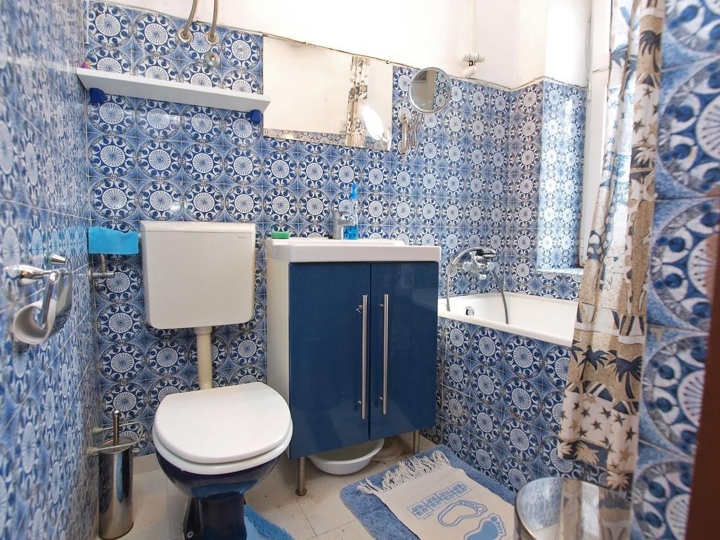 Apartments By The Sea 1050 Rovinj Ngoại thất bức ảnh