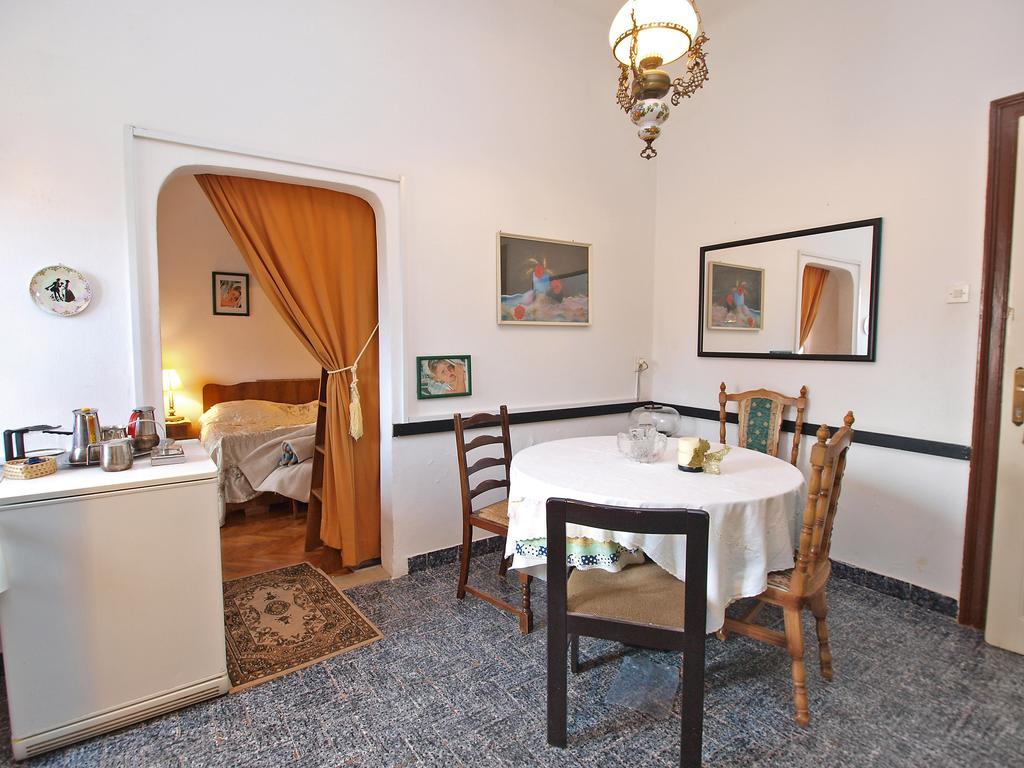 Apartments By The Sea 1050 Rovinj Ngoại thất bức ảnh