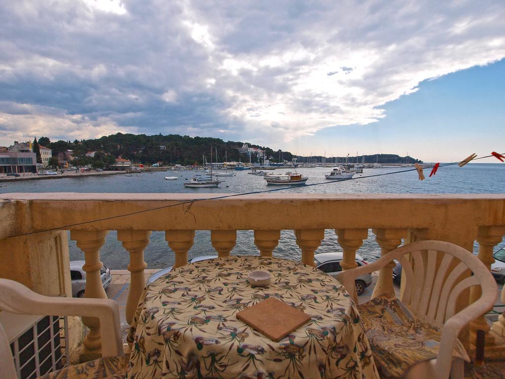 Apartments By The Sea 1050 Rovinj Ngoại thất bức ảnh